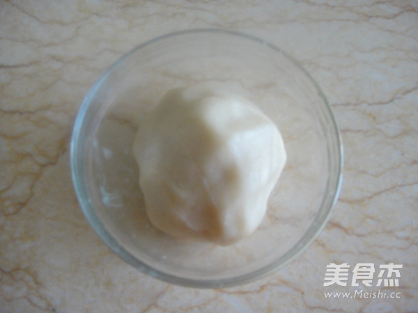 鲜肉蟹壳黄的做法步骤:2