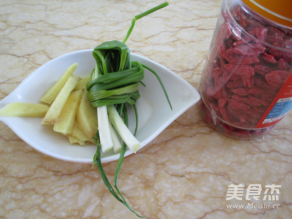 清炖甲鱼的做法步骤:2