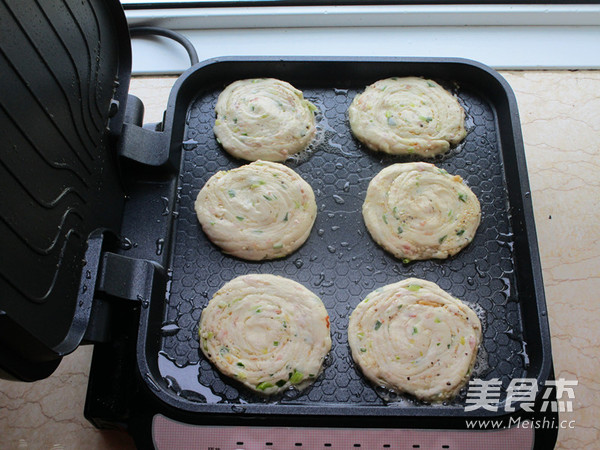 豆浆培根油酥饼的做法步骤:11