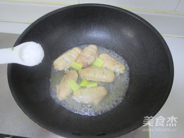 红烧鸡中翅的做法步骤:7