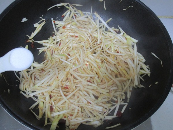 酱香茭白肉丝的做法步骤:6