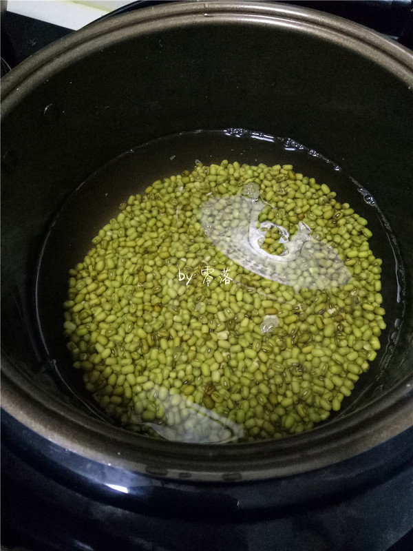 椰奶绿豆冻的做法步骤：1