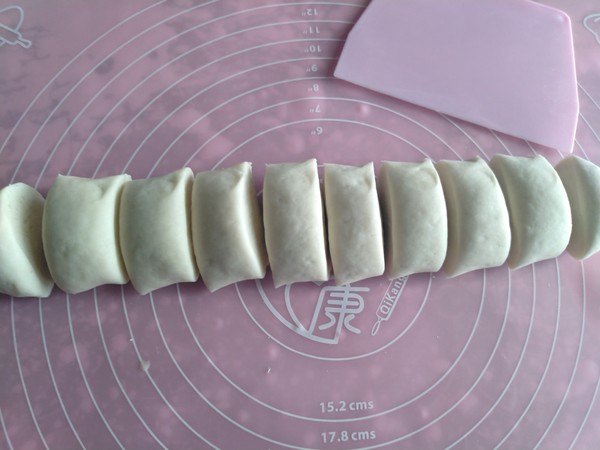 糖包子的做法步骤:3