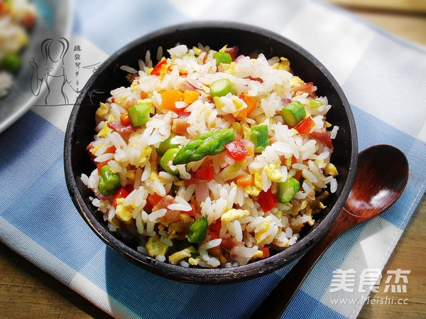 五彩蛋炒饭的做法步骤:10
