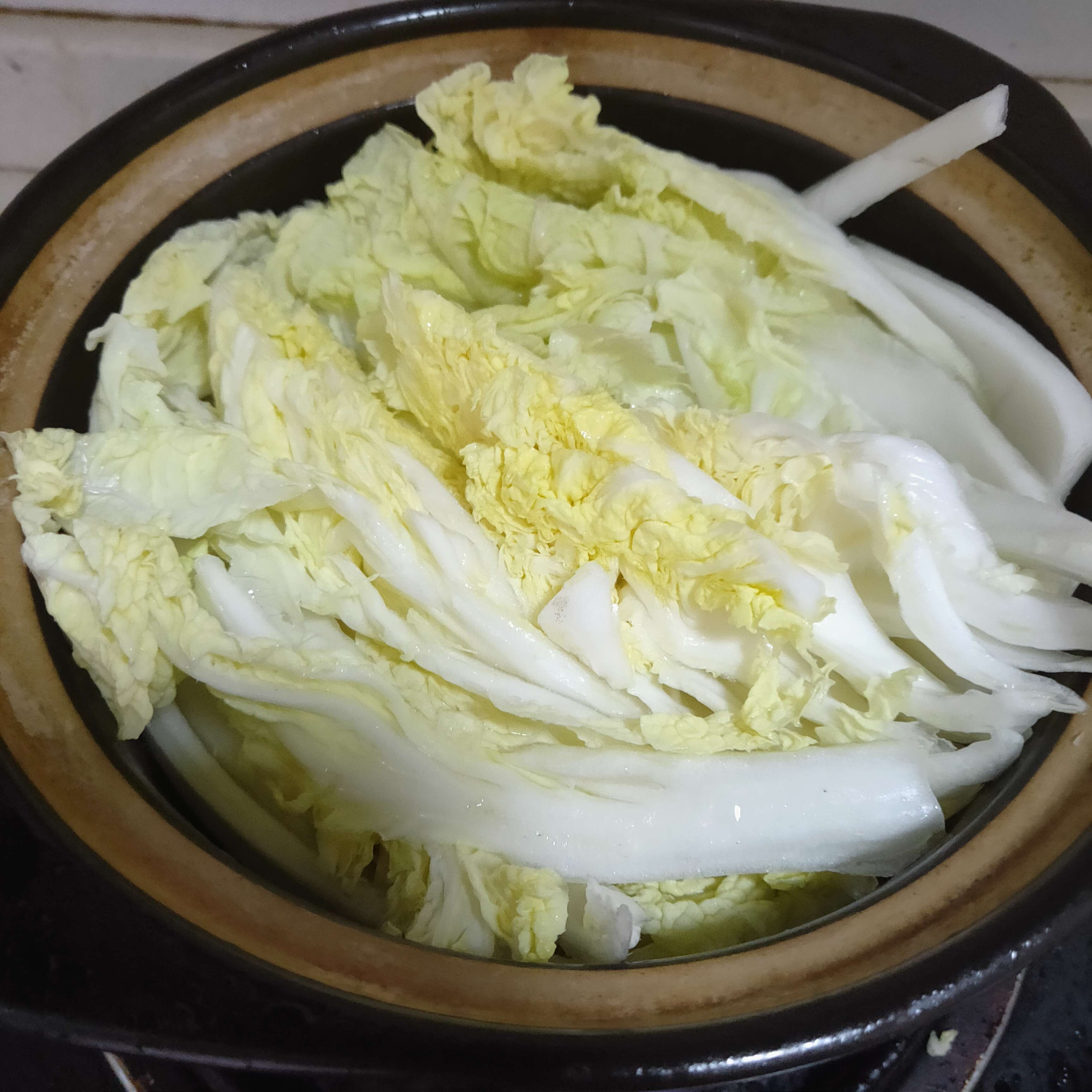 白菜粉丝煲的做法步骤：3