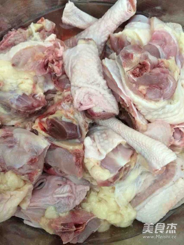 腐乳焖香鸡的做法步骤：2