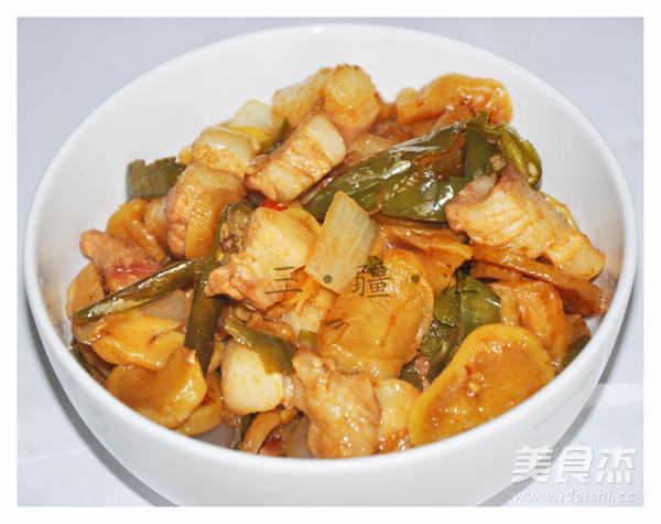 变态辣干土豆片炖五花肉的做法步骤:14