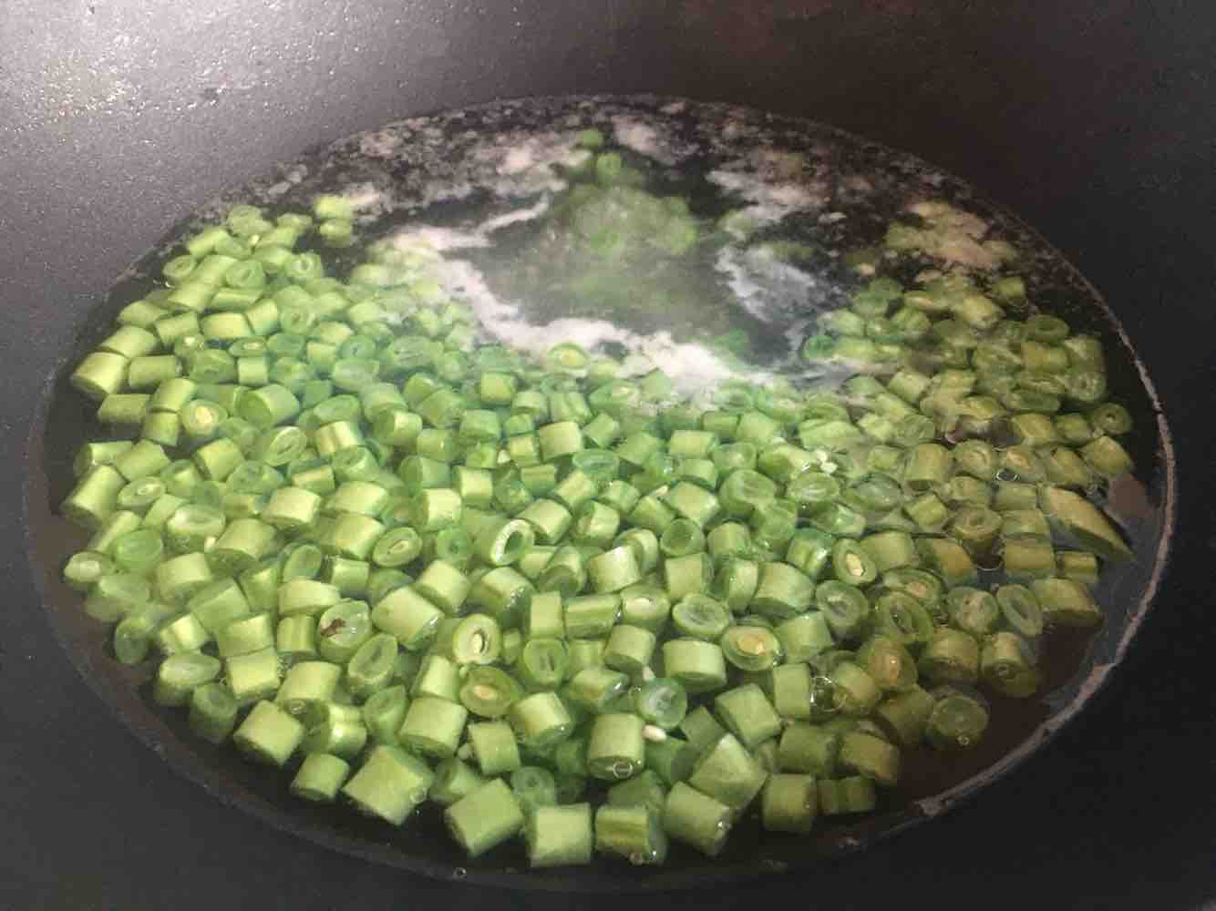 四季豆炒肉末的做法步骤:3