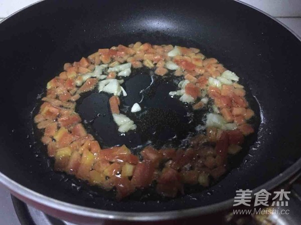 胡萝卜蛋炒饭的做法步骤:3