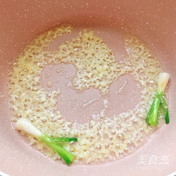 低脂低热量减肥党必备的杂菇煲的做法步骤：1