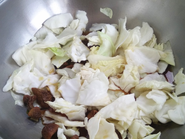 松茸烧圆白菜的做法步骤:6