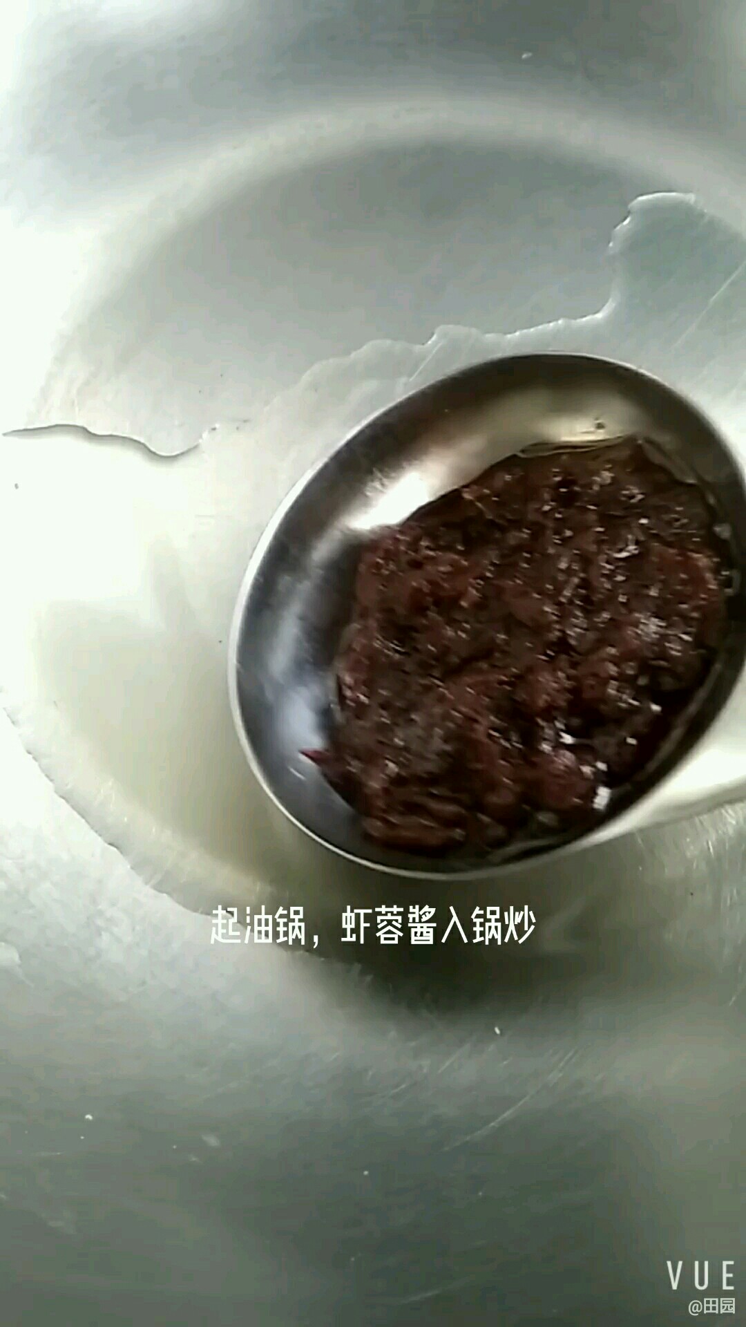 虾蓉酱拌圆白菜的做法步骤：3