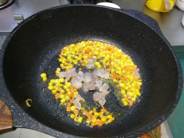 虾仁什锦炒饭的做法步骤:8