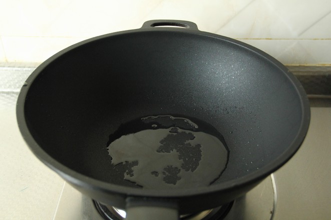 粒粒分明葱花蛋炒饭的做法步骤:2