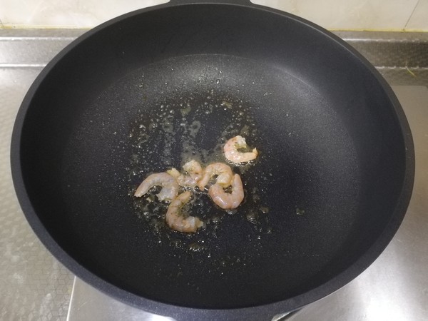 蒜香黄油炒饭的做法步骤:4