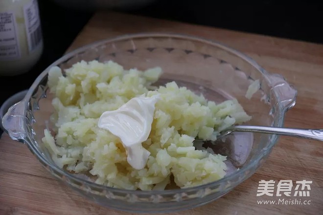 香酥马铃薯球的做法步骤：4