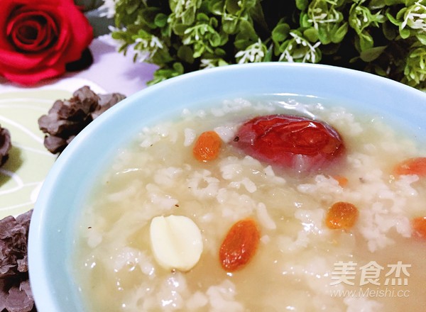 银耳莲子糯米粥的做法步骤:3