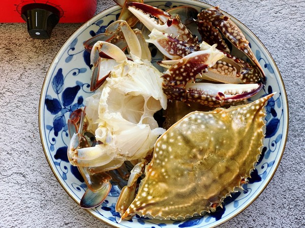 海鲜螃蟹粥的做法步骤：1