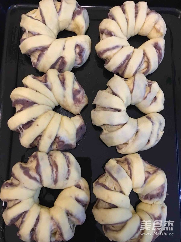 红豆沙面包卷的做法步骤:11