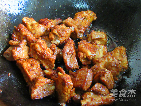 茄汁排骨龙眼肉的做法步骤:6