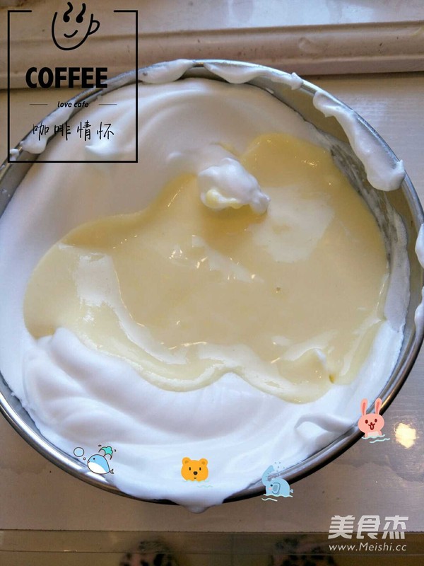 酸奶戚风蛋糕的做法步骤:16