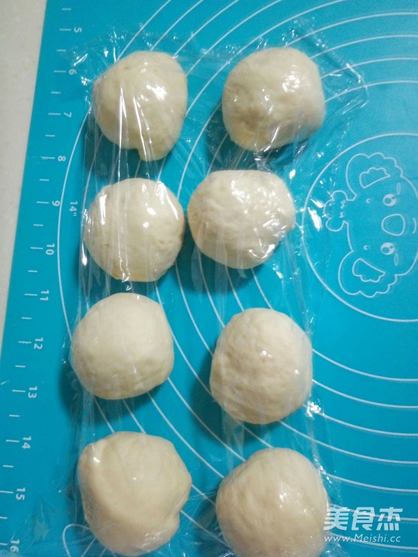 脆底蜂蜜小面包的做法步骤:4