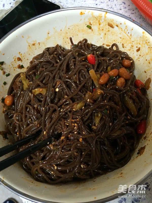 凉拌蕨根粉的做法步骤:8