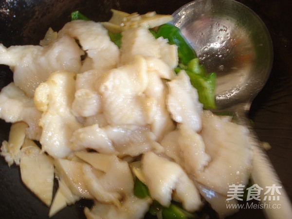 滑溜鱼片的做法步骤:8