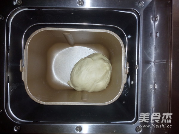 卷卷面包的做法步骤:2