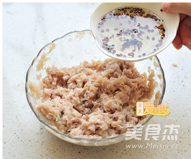 鲅鱼饺子的做法步骤:6