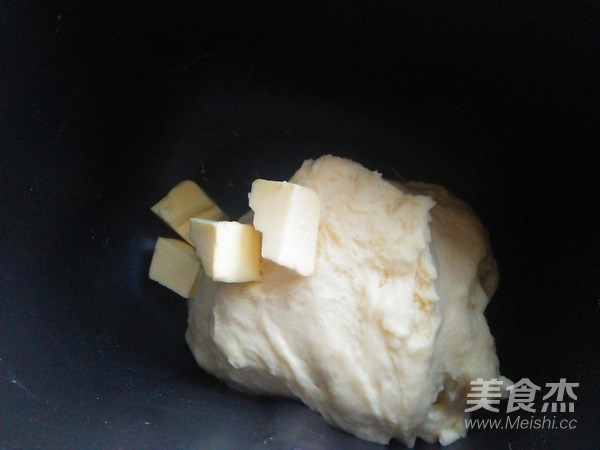 母亲节献礼——玫瑰花酸奶面包的做法步骤:2