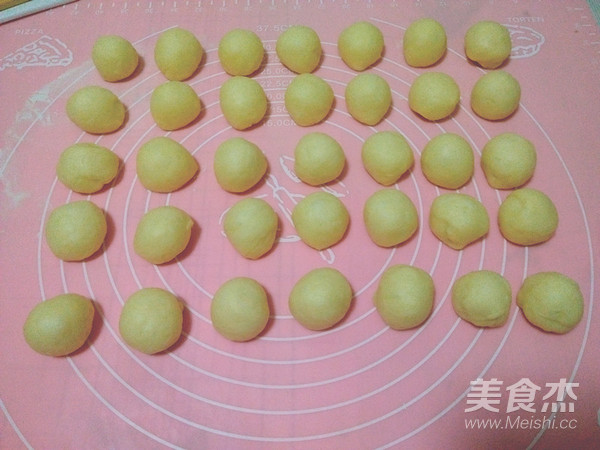 母亲节献礼——玫瑰花酸奶面包的做法步骤:5
