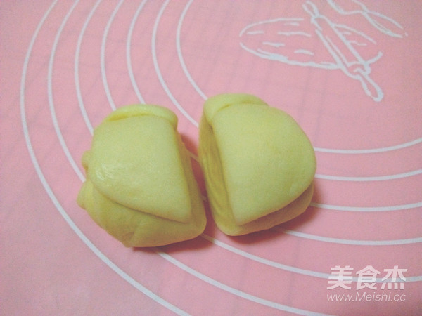 母亲节献礼——玫瑰花酸奶面包的做法步骤:8