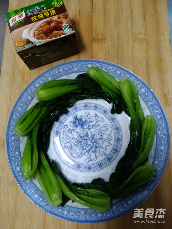 油菜红烧肉的做法步骤：13