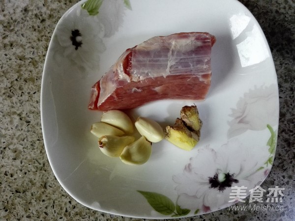 牙签牛肉的做法步骤：1