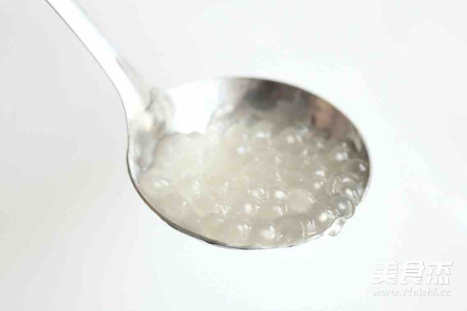 丸子芒果西米露的做法步骤：2