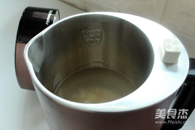 大米莲藕豆浆的做法步骤:5