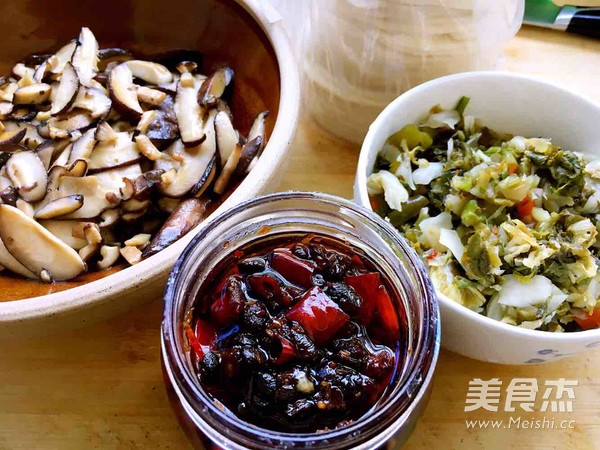 八宝素馅煎饺的做法步骤：1