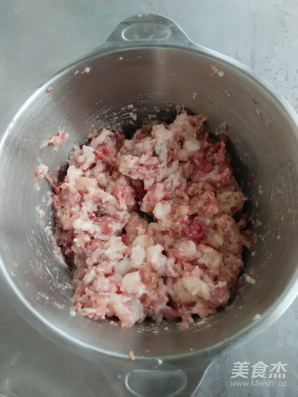 灰灰菜肉包子的做法步骤:7