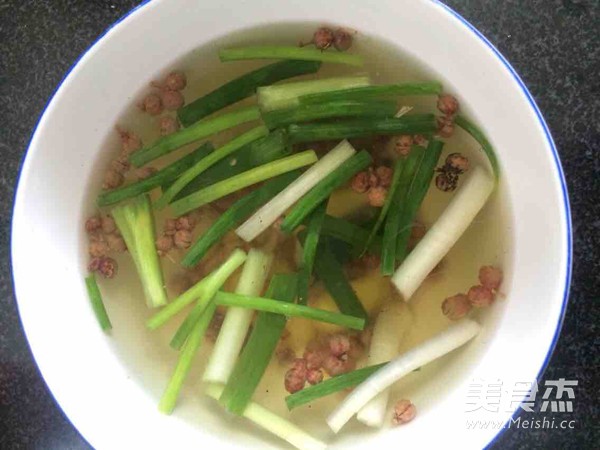 蔬菜鲜肉包的做法步骤:4