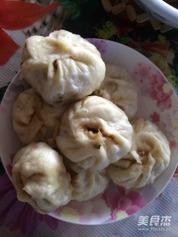 蔬菜鲜肉包的做法步骤:8