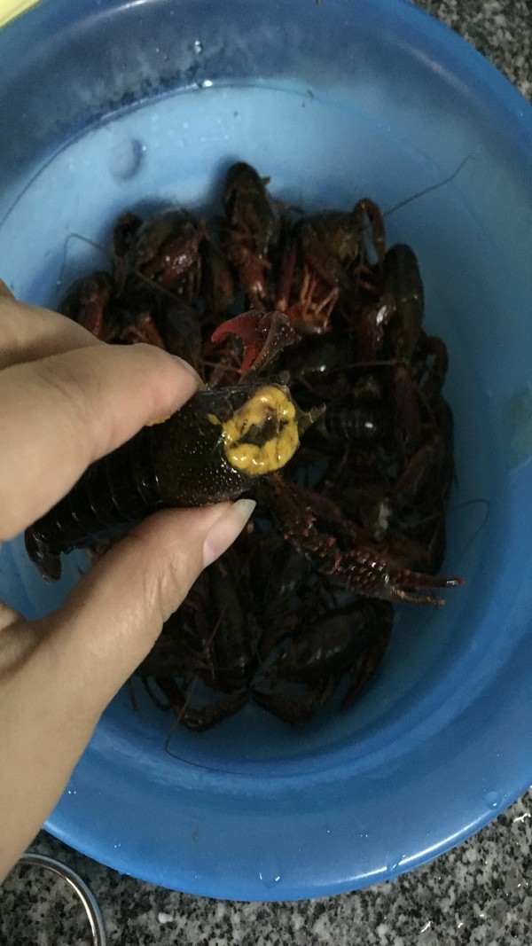 麻辣小龙虾的做法步骤:2