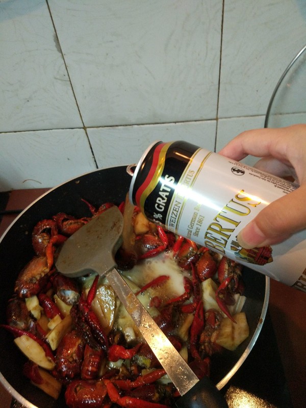 麻辣小龙虾的做法步骤:10
