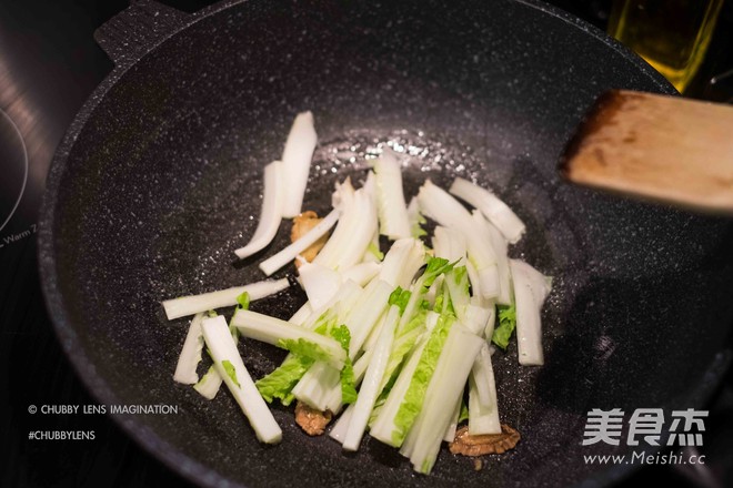 虾皮炒大白菜的做法步骤:10
