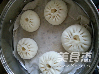 白菜猪肉包子的做法步骤：13