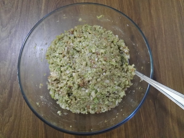 白菜猪肉馅饼的做法步骤:7