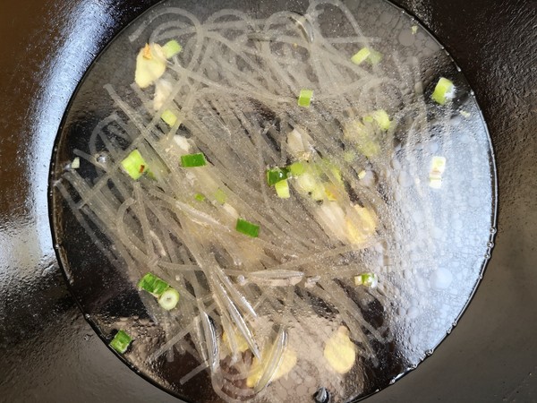 小白菜炖粉条的做法步骤:5