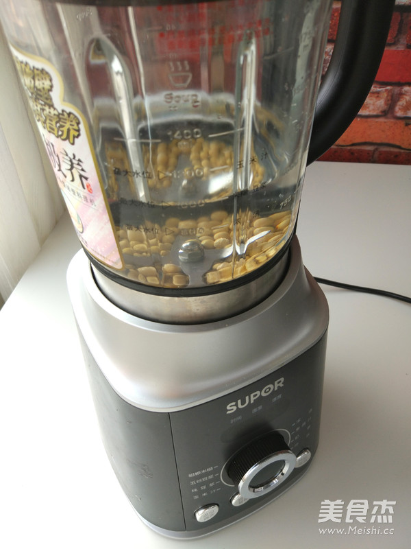 豆浆蔬菜打卤面的做法步骤：1