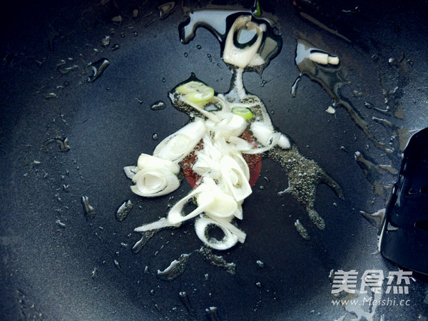 辣白菜炒五花肉樱花味道的做法步骤:2