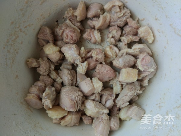 麻辣鸭肉炒笋丁的做法步骤：5